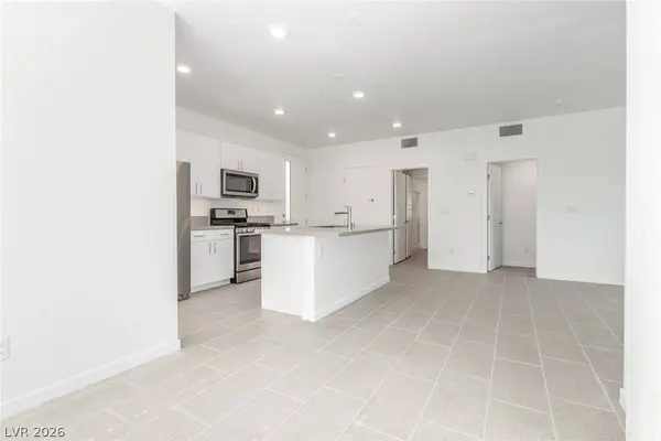 11257 Rainbow Peak AVE #208, Las Vegas, NV 89135