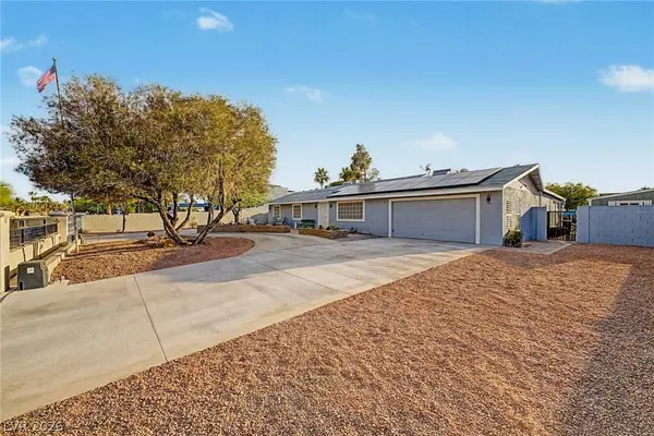 7733 Firethorn LN, Las Vegas, NV 89123