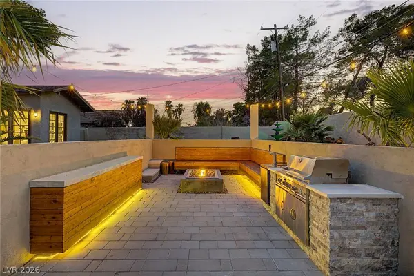1572 Santa Anita DR
