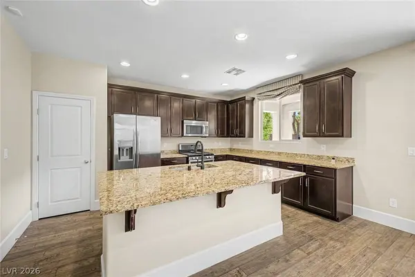 5485 Bristol Grove LN, Las Vegas, NV 89135