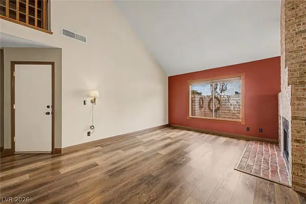 7120 Maybrook DR, Las Vegas, NV 89129