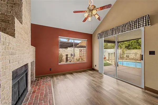 7120 Maybrook DR, Las Vegas, NV 89129