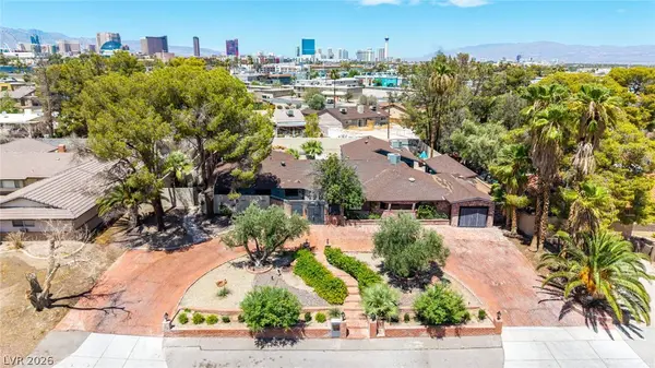 1572 Santa Anita DR, Las Vegas, NV 89119