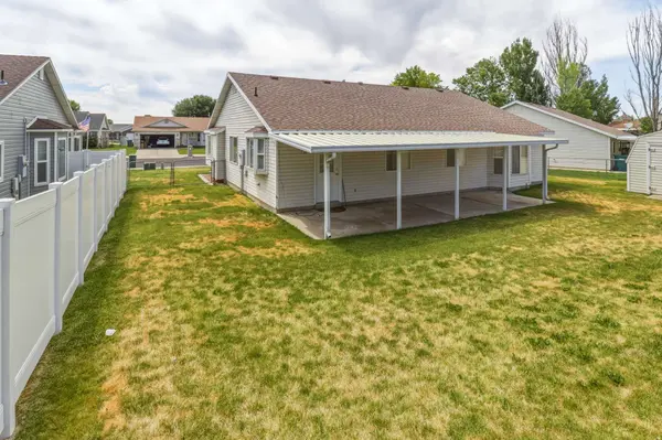 5078 S 3425 W, Roy, UT 84067