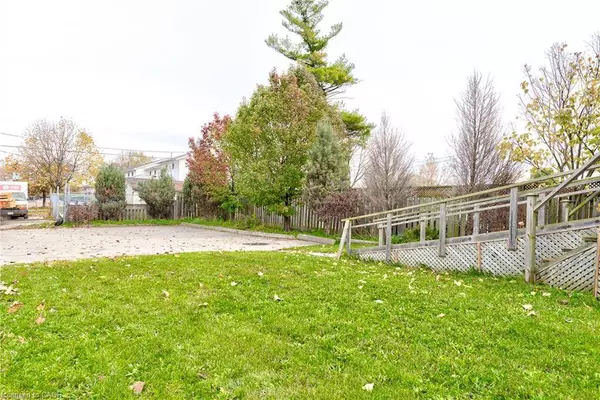 1405 King Street E, Cambridge, ON N3H 3R3