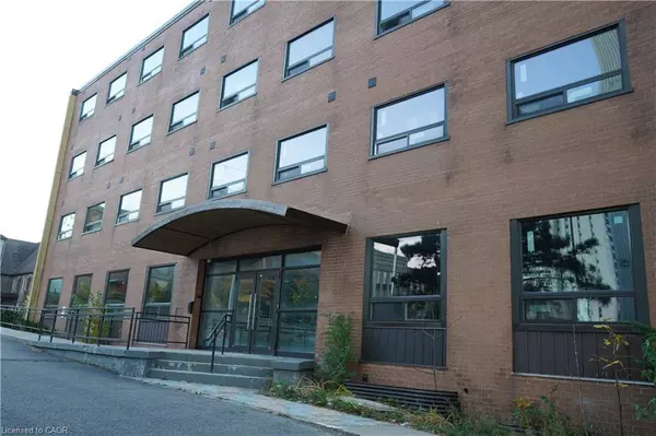 824 King Street W, Kitchener, ON N2G 1G1