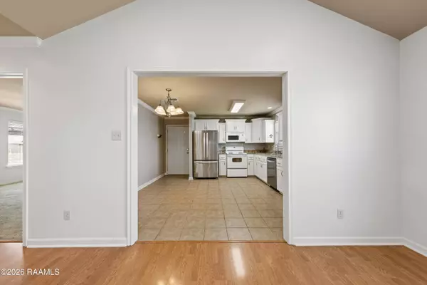 100 Desert Storm DR, Duson, LA 70529