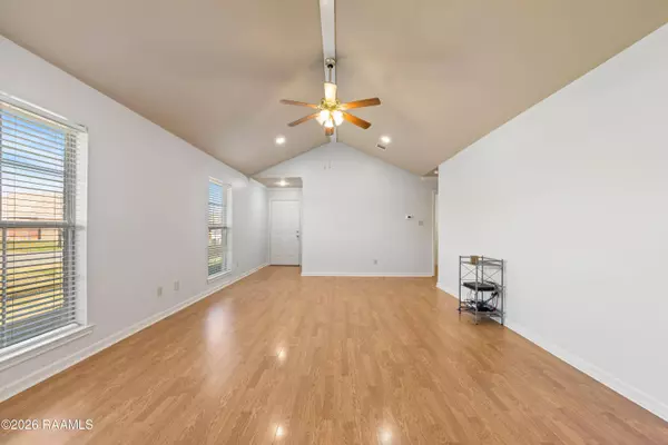 100 Desert Storm DR, Duson, LA 70529