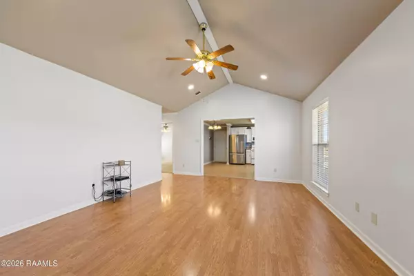 100 Desert Storm DR, Duson, LA 70529