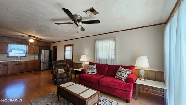 1025 Louis DR, Breaux Bridge, LA 70517