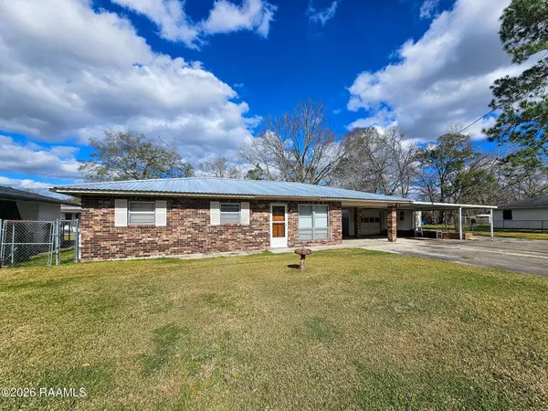 1025 Louis DR, Breaux Bridge, LA 70517