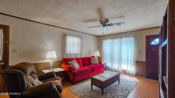 1025 Louis DR, Breaux Bridge, LA 70517