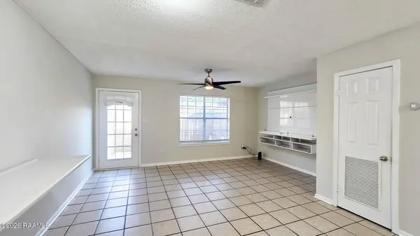 1019 Magenta DR #205d, Breaux Bridge, LA 70517