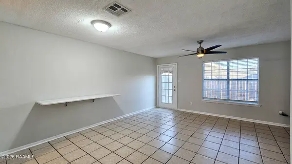 1019 Magenta DR #205d, Breaux Bridge, LA 70517