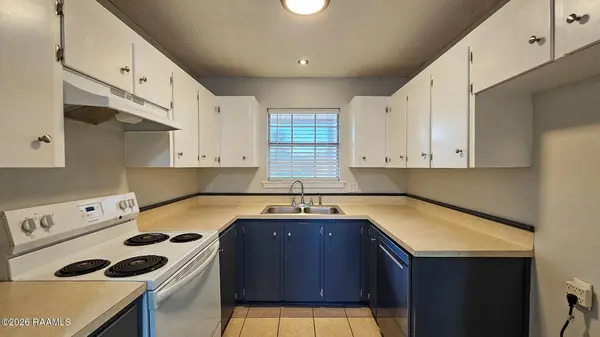 1019 Magenta DR #205d, Breaux Bridge, LA 70517