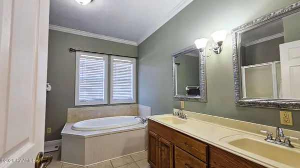 521 Cole RD, Kinder, LA 70648