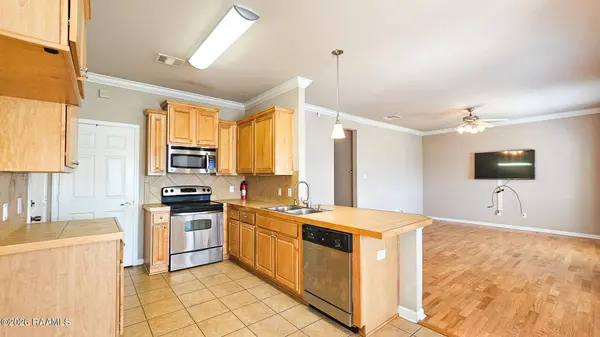 1019 Bridgetowne LN, Breaux Bridge, LA 70517