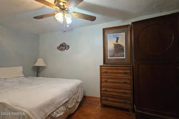 2683 Atchafalaya River HWY, Breaux Bridge, LA 70517