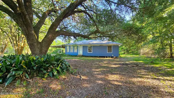 1072 Old Henderson HWY, Breaux Bridge, LA 70517