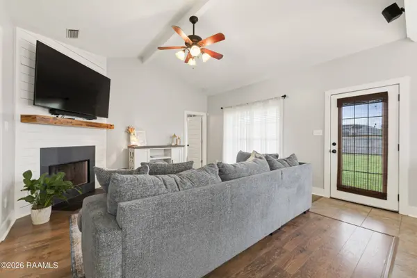 100 Peak Run, Youngsville, LA 70592