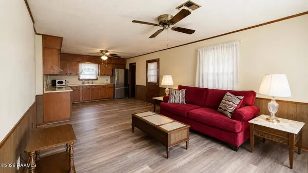 1025 Louis DR, Breaux Bridge, LA 70517