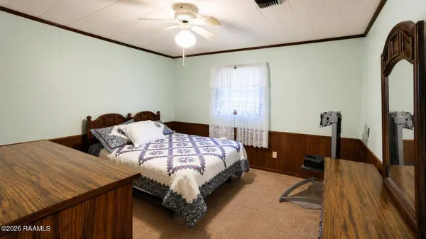 1025 Louis DR, Breaux Bridge, LA 70517