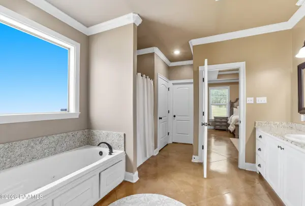 1007 Stephanie Dr Exd, Breaux Bridge, LA 70517