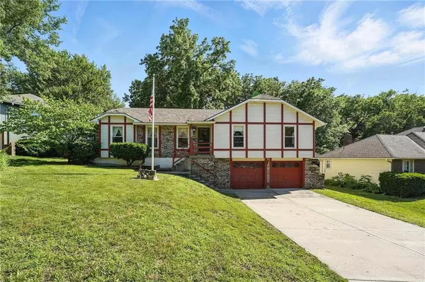 14013 W 61st TER, Shawnee, KS 66216