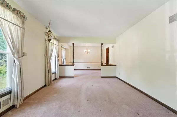 14013 W 61st TER, Shawnee, KS 66216