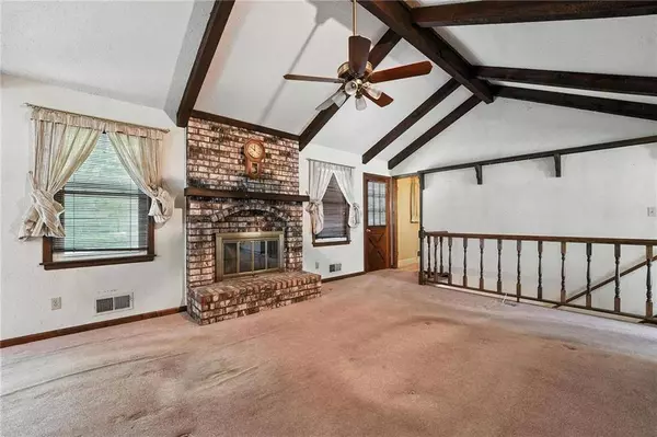 14013 W 61st TER, Shawnee, KS 66216