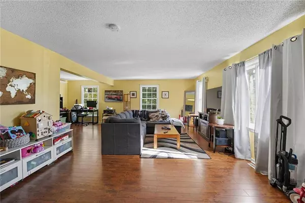 6136 & 6134 Brooklyn AVE, Kansas City, MO 64110