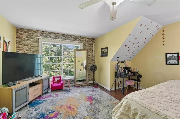 6136 & 6134 Brooklyn AVE, Kansas City, MO 64110