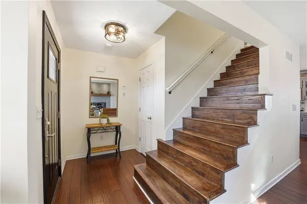 150 W Lanesfield ST, Gardner, KS 66030