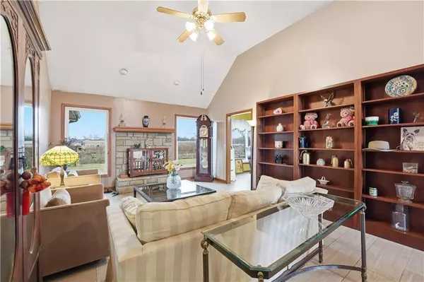 4185 Stafford RD, Wellsville, KS 66092