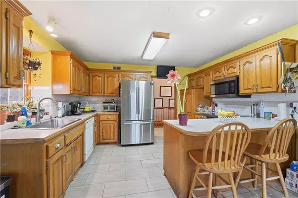 4185 Stafford RD, Wellsville, KS 66092