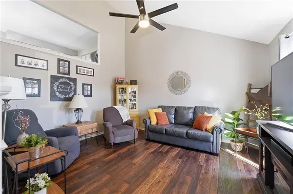 734 S 9th ST, Edwardsville, KS 66111