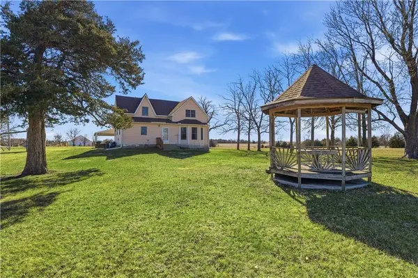 36319 W 215th ST, Edgerton, KS 66021