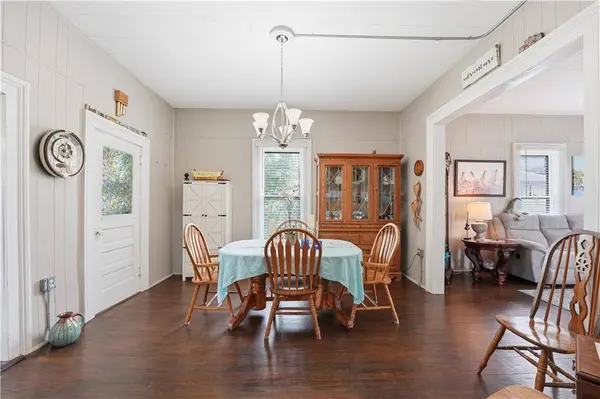 1328 Spruce ST, Leavenworth, KS 66048