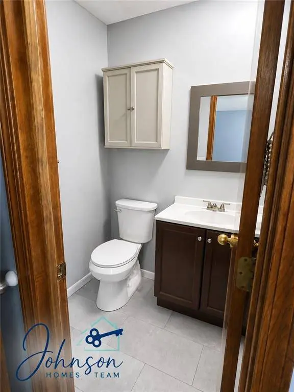 227 E Colleen DR, Gardner, KS 66030