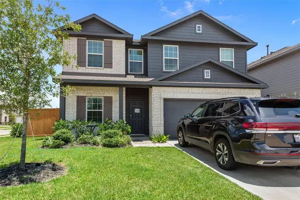 10507 Watershed DR, Rosharon, TX 77583