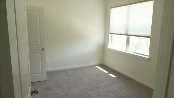 2500 Forest Creek DR #602, Round Rock, TX 78665