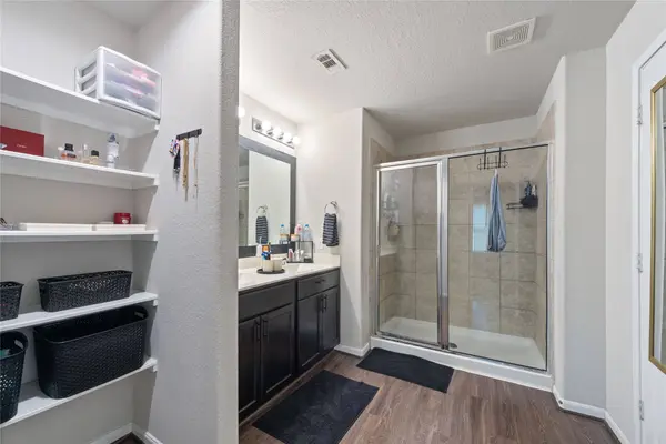 3131 Specklebelly DR, Baytown, TX 77521