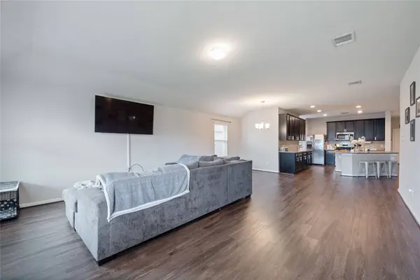 3131 Specklebelly DR, Baytown, TX 77521