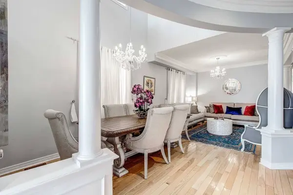 134 Greenview CIR, Vaughan, ON L6A 0B6