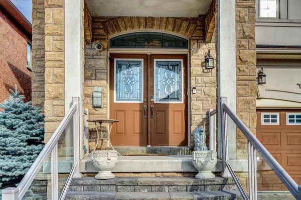 134 Greenview CIR, Vaughan, ON L6A 0B6