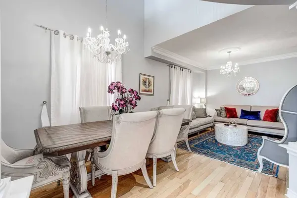 134 Greenview CIR, Vaughan, ON L6A 0B6