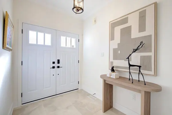 214 Selwyn RD, Richmond Hill, ON L4E 0A6