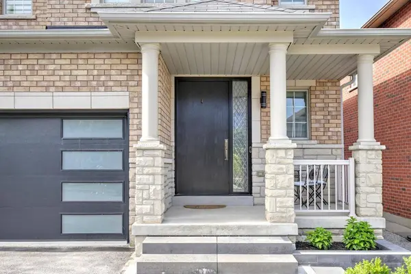 16 Muret CRES, Vaughan, ON L6A 4S4