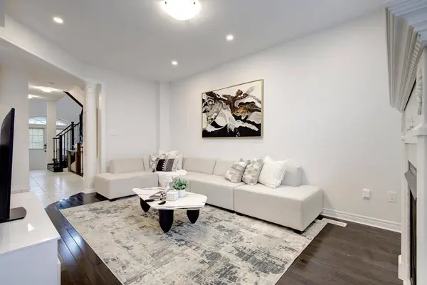 378 Lauderdale DR, Vaughan, ON L6A 4K9
