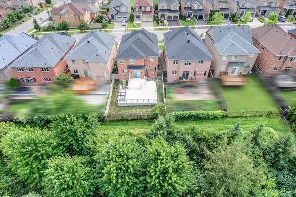 76 Ivy Glen DR, Vaughan, ON L6A 0P2